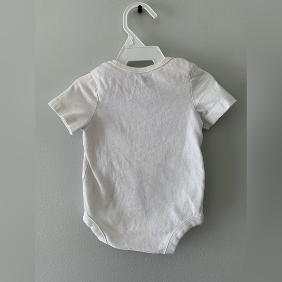 #7. Set of plain bodysuits. 3m. One white, one grey, one white with stripes. - Picture 6 of 7